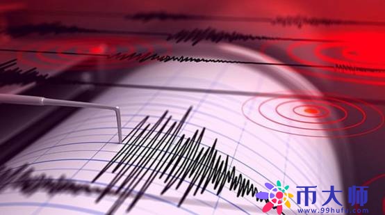 青海地震前出现“地震光”，强光将半边天空都照亮，还会大地震吗